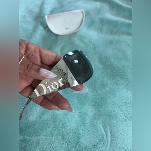 DIOR OVERSHINE VINTAGE MIRRORED SUNGLASSES - Picture 7 of 8